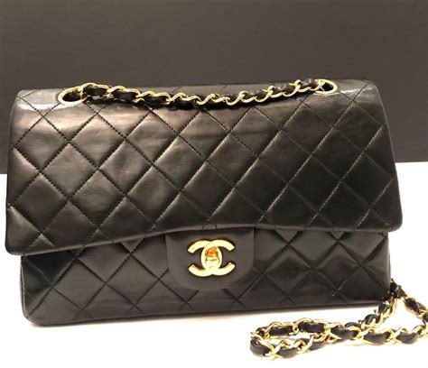 the chanel 2.55 classic flap bag|Chanel bag 2.55 outlet.